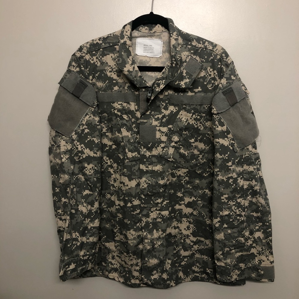US Army camouflage uniform shirt green medium